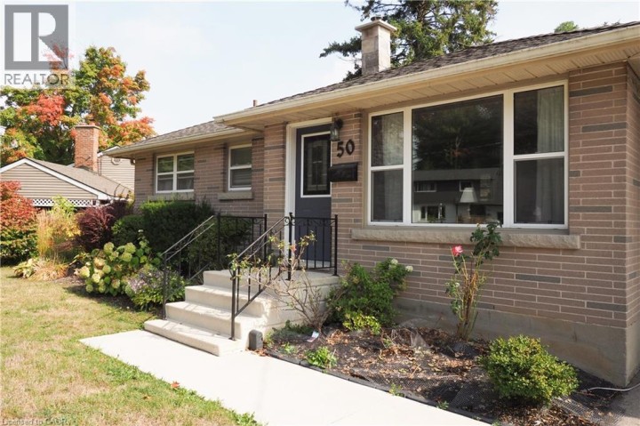 Photo 5 at 50 Earlscourt Crescent, Woodstock Photo 5 at 50 Earlscourt Crescent, Woodstock