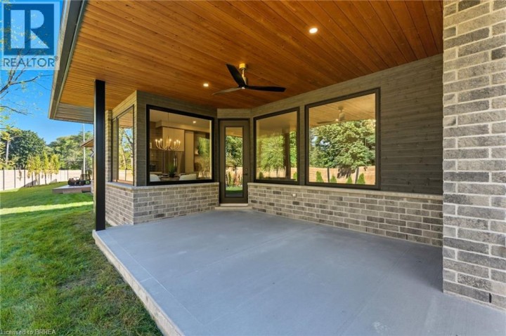 Photo 14 at 141 Parkside Drive, Brantford Photo 14 at 141 Parkside Drive, Brantford