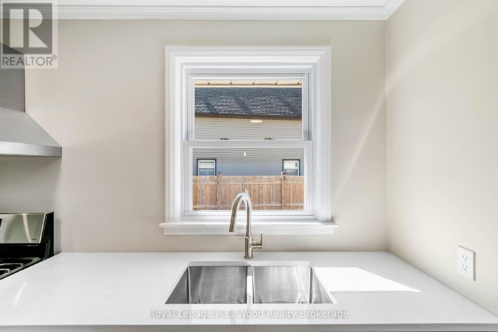 Photo 8 at 35 Sanders Street, Tillsonburg Photo 8 at 35 Sanders Street, Tillsonburg