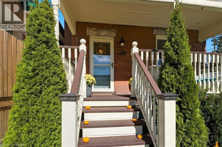 Photo 3 at 118 Mary Street, Brantford Photo 3 at 118 Mary Street, Brantford