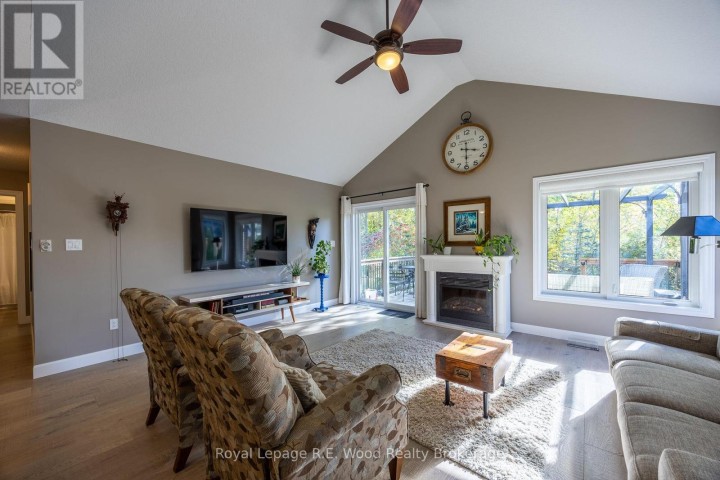 Photo 11 at 44 Colin Avenue, Tillsonburg Photo 11 at 44 Colin Avenue, Tillsonburg