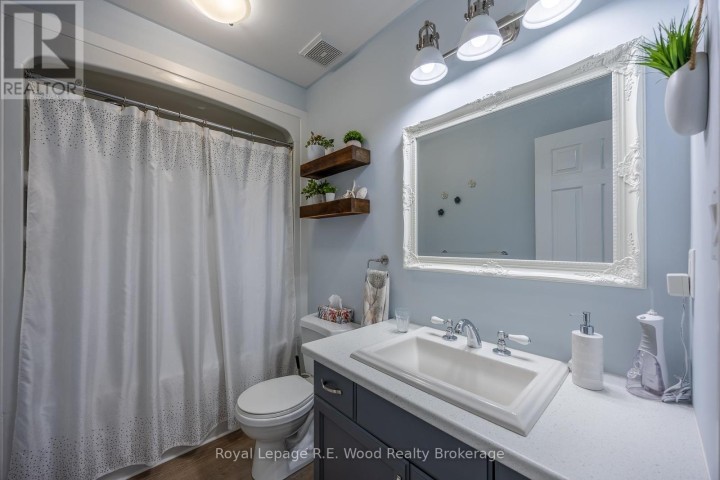 Photo 15 at 44 Colin Avenue, Tillsonburg Photo 15 at 44 Colin Avenue, Tillsonburg