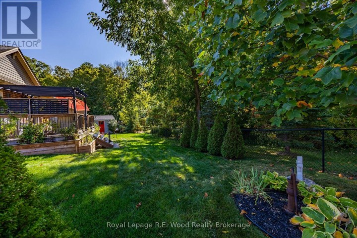 Photo 32 at 44 Colin Avenue, Tillsonburg Photo 32 at 44 Colin Avenue, Tillsonburg