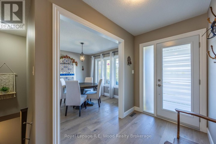 Photo 4 at 44 Colin Avenue, Tillsonburg Photo 4 at 44 Colin Avenue, Tillsonburg