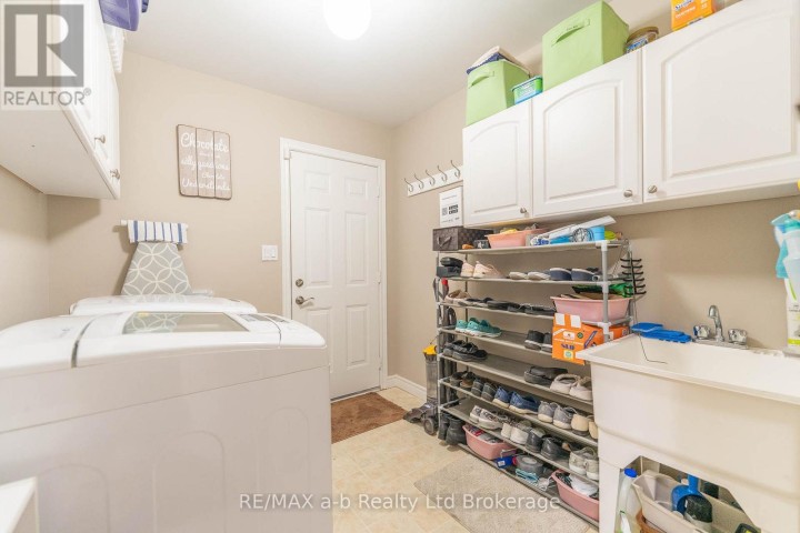 Photo 25 at 23 Armstrong Drive, Tillsonburg Photo 25 at 23 Armstrong Drive, Tillsonburg