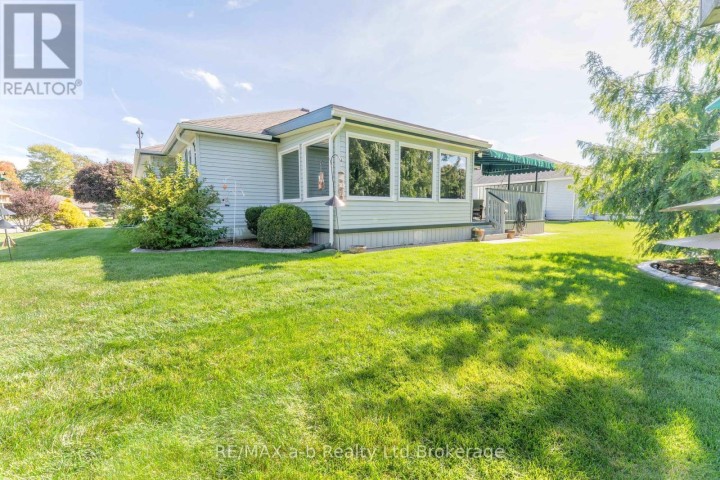 Photo 31 at 23 Armstrong Drive, Tillsonburg Photo 31 at 23 Armstrong Drive, Tillsonburg