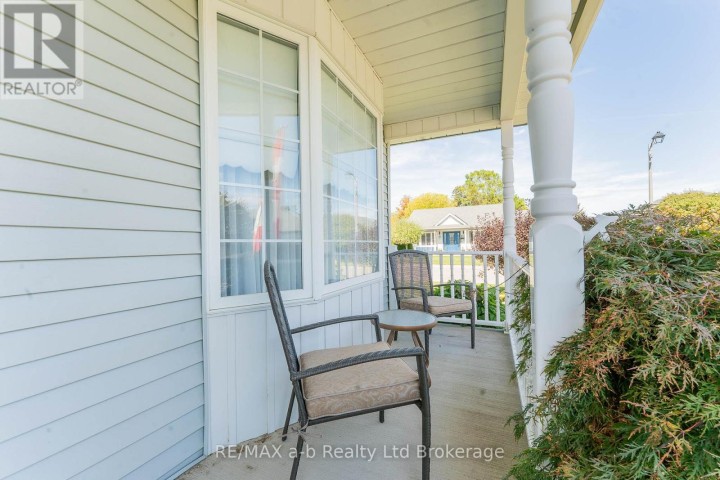 Photo 5 at 23 Armstrong Drive, Tillsonburg Photo 5 at 23 Armstrong Drive, Tillsonburg