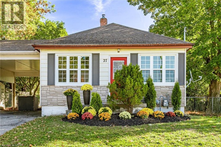 Photo 2 at 27 Centre Street, Woodstock Photo 2 at 27 Centre Street, Woodstock