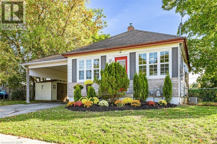 Photo 3 at 27 Centre Street, Woodstock Photo 3 at 27 Centre Street, Woodstock