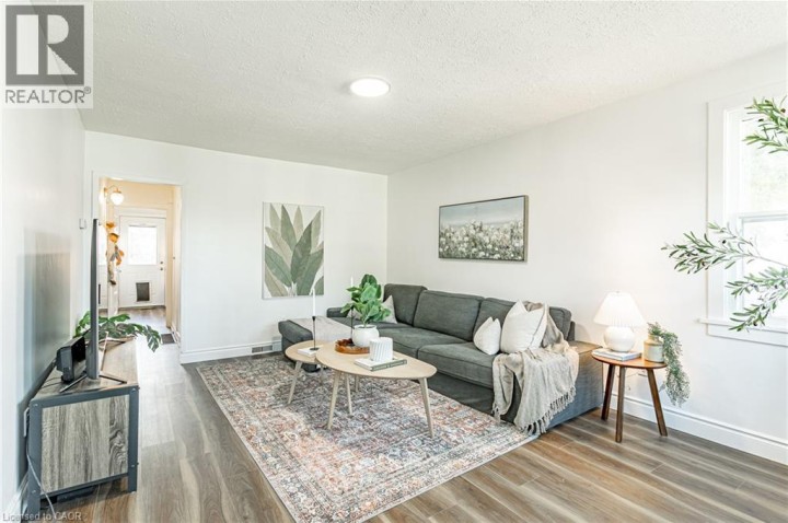 Photo 5 at 27 Centre Street, Woodstock Photo 5 at 27 Centre Street, Woodstock