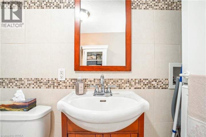 Photo 14 at 899 Keg Lane, Innerkip, Woodstock Photo 14 at 899 Keg Lane, Innerkip, Woodstock