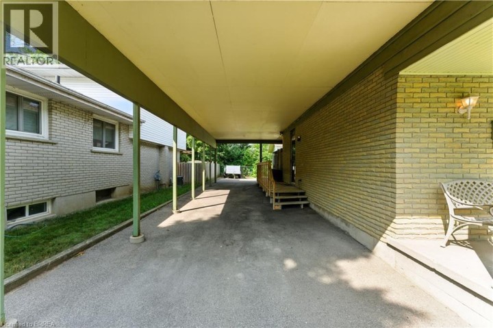 Photo 24 at 7 Palm Crescent, Brantford Photo 24 at 7 Palm Crescent, Brantford