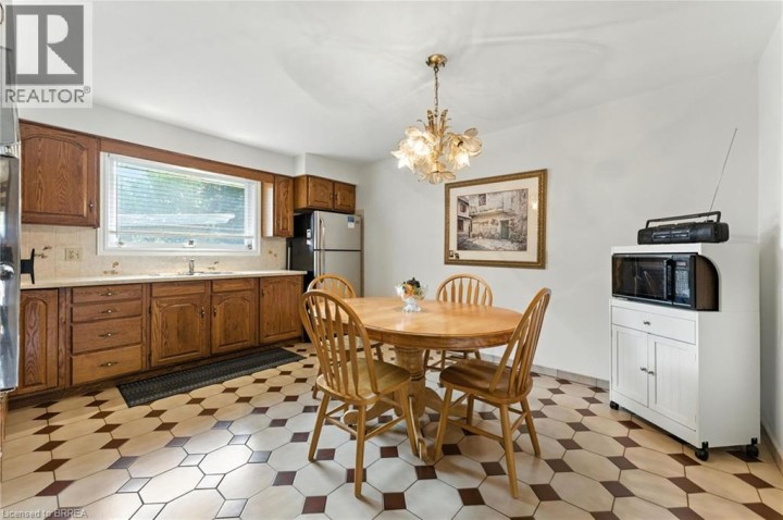 Photo 12 at 77 Glenwood Drive, Brantford Photo 12 at 77 Glenwood Drive, Brantford