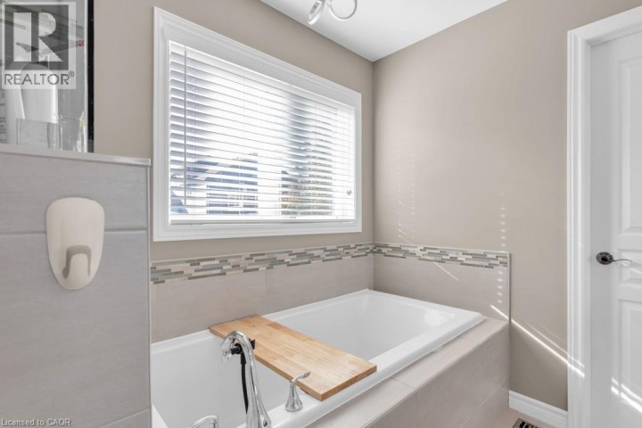 Photo 15 at 424 Alan Crescent, Woodstock Photo 15 at 424 Alan Crescent, Woodstock