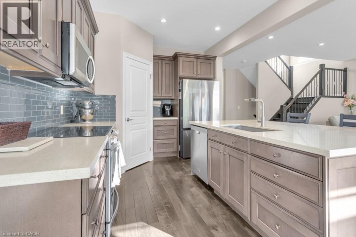 Photo 7 at 424 Alan Crescent, Woodstock Photo 7 at 424 Alan Crescent, Woodstock