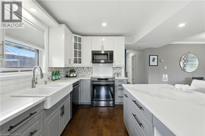 Photo 14 at 15 Kent Road, Brantford Photo 14 at 15 Kent Road, Brantford