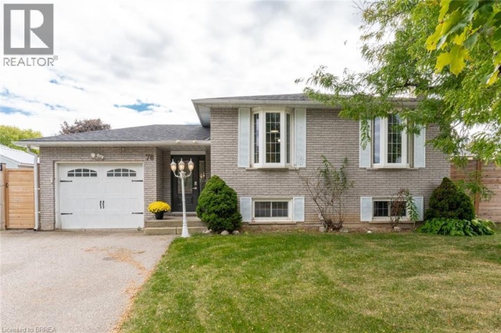 Photo 3 at 76 Enfield Crescent, Brantford Photo 3 at 76 Enfield Crescent, Brantford