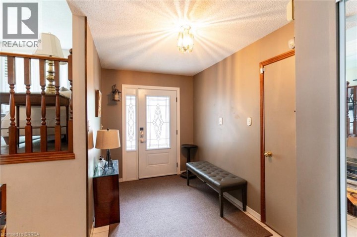 Photo 6 at 76 Enfield Crescent, Brantford Photo 6 at 76 Enfield Crescent, Brantford