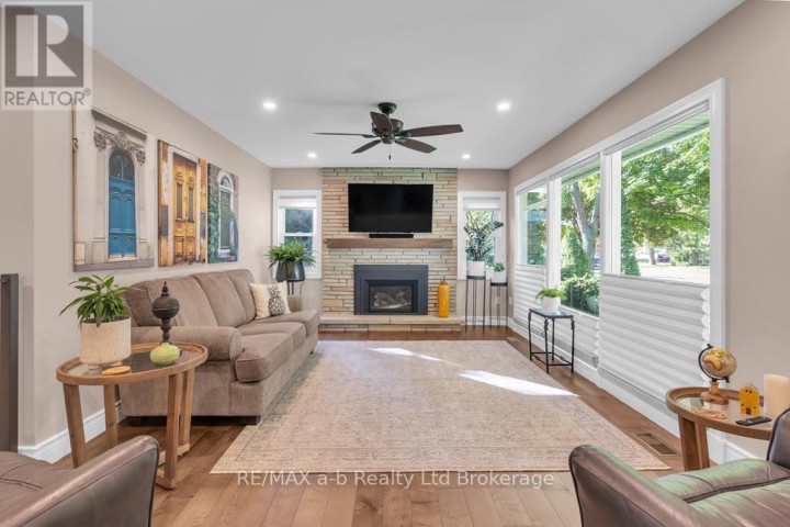 Photo 10 at 16 Charlotte Avenue, Tillsonburg Photo 10 at 16 Charlotte Avenue, Tillsonburg