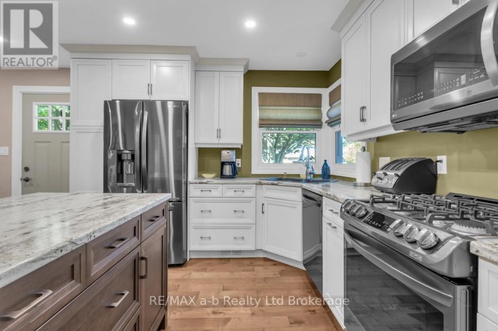 Photo 15 at 16 Charlotte Avenue, Tillsonburg Photo 15 at 16 Charlotte Avenue, Tillsonburg