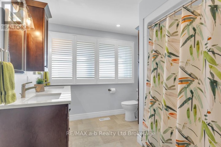 Photo 17 at 16 Charlotte Avenue, Tillsonburg Photo 17 at 16 Charlotte Avenue, Tillsonburg