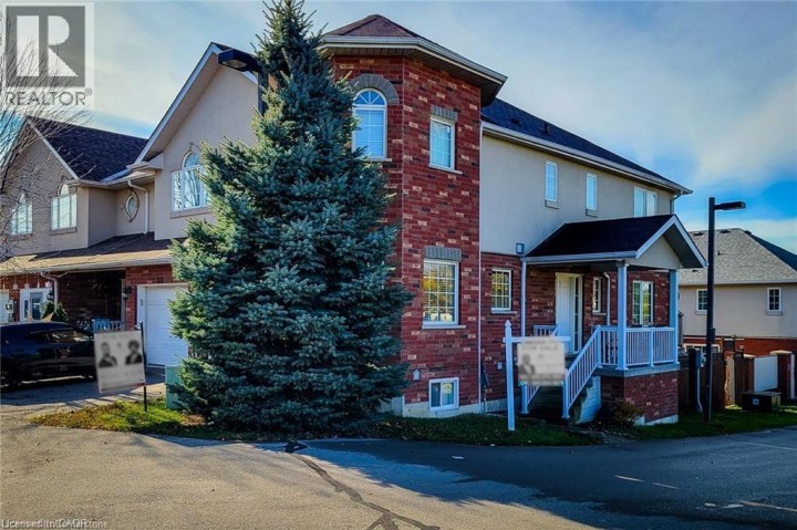 Photo 2 at 20 Mcconkey Crescent, Brantford Photo 2 at 20 Mcconkey Crescent, Brantford