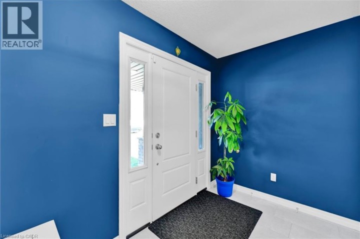 Photo 5 at 7 Curren Crescent, Tillsonburg Photo 5 at 7 Curren Crescent, Tillsonburg