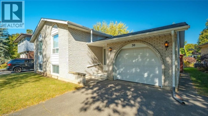 Photo 2 at 30 Stodola Drive, Brantford Photo 2 at 30 Stodola Drive, Brantford