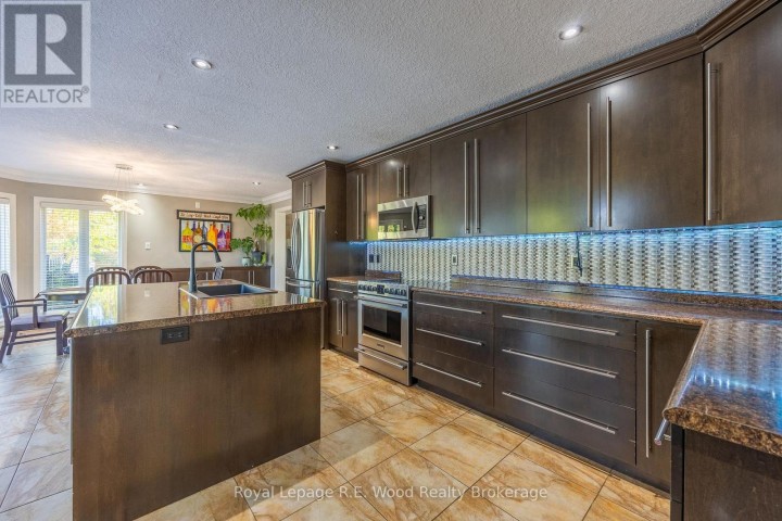 Photo 10 at 21 Thomas Avenue, Tillsonburg Photo 10 at 21 Thomas Avenue, Tillsonburg