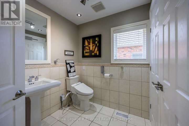 Photo 14 at 21 Thomas Avenue, Tillsonburg Photo 14 at 21 Thomas Avenue, Tillsonburg