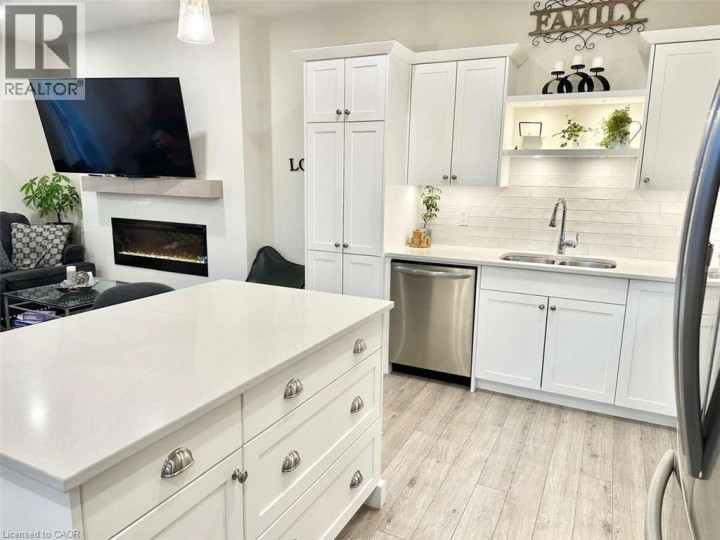 Photo 10 at 30 Livingston Drive, Tillsonburg Photo 10 at 30 Livingston Drive, Tillsonburg