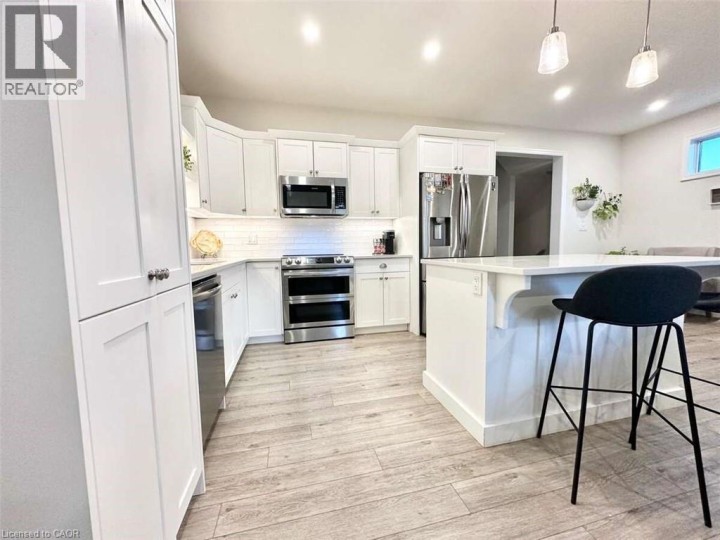 Photo 11 at 30 Livingston Drive, Tillsonburg Photo 11 at 30 Livingston Drive, Tillsonburg