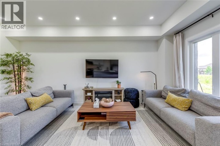 Photo 13 at 43 George Brier Drive W, Innerkip, Woodstock Photo 13 at 43 George Brier Drive W, Innerkip, Woodstock