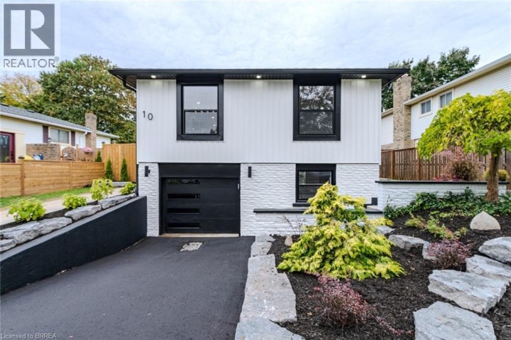 Photo 1 at 10 Uplands Drive, Brantford Photo 1 at 10 Uplands Drive, Brantford