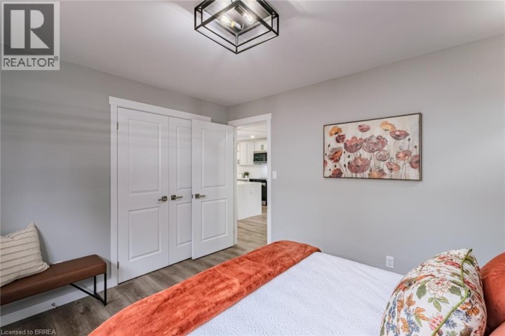 Photo 14 at 10 Uplands Drive, Brantford Photo 14 at 10 Uplands Drive, Brantford