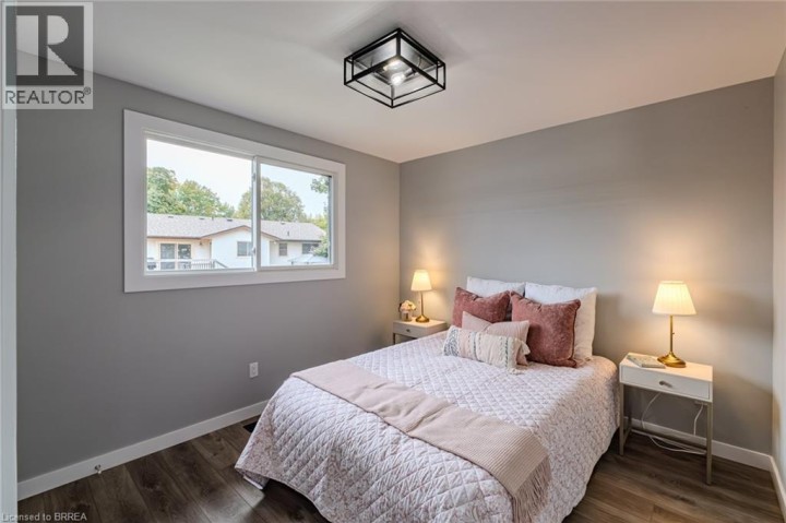 Photo 17 at 10 Uplands Drive, Brantford Photo 17 at 10 Uplands Drive, Brantford