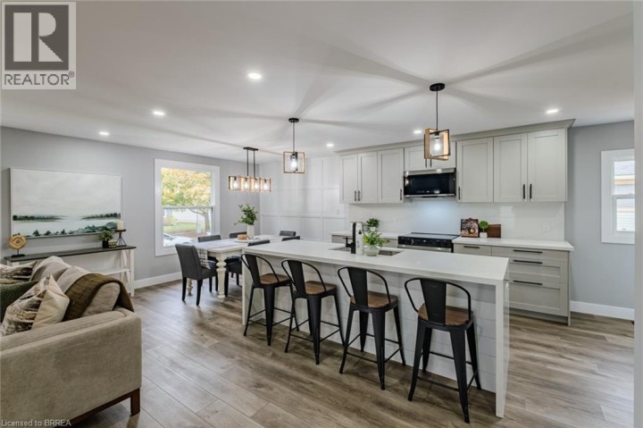 Photo 6 at 10 Uplands Drive, Brantford Photo 6 at 10 Uplands Drive, Brantford