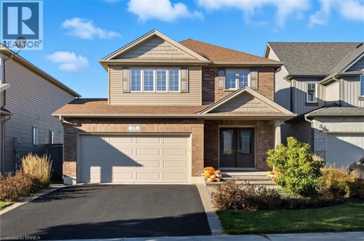Photo 1 at 15 Yarington Drive, Brantford Photo 1 at 15 Yarington Drive, Brantford