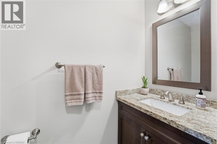 Photo 12 at 15 Yarington Drive, Brantford Photo 12 at 15 Yarington Drive, Brantford
