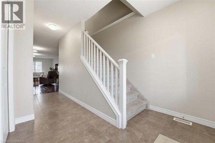 Photo 14 at 15 Yarington Drive, Brantford Photo 14 at 15 Yarington Drive, Brantford