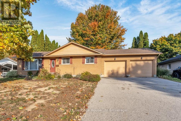 Photo 1 at 12 Camdon Court, Tillsonburg Photo 1 at 12 Camdon Court, Tillsonburg