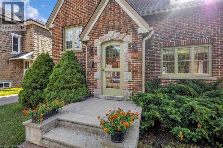 Photo 3 at 25 Broadway Street E, Innerkip, Woodstock Photo 3 at 25 Broadway Street E, Innerkip, Woodstock