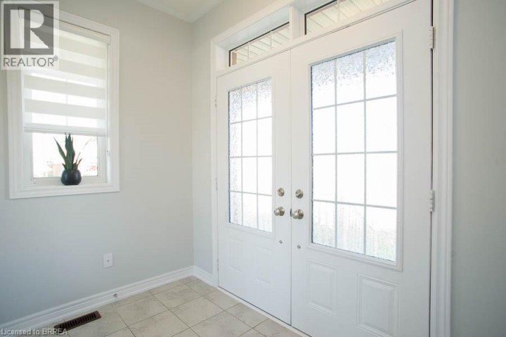 Photo 3 at 2 Attlebery Crescent, Innerkip, Woodstock Photo 3 at 2 Attlebery Crescent, Innerkip, Woodstock