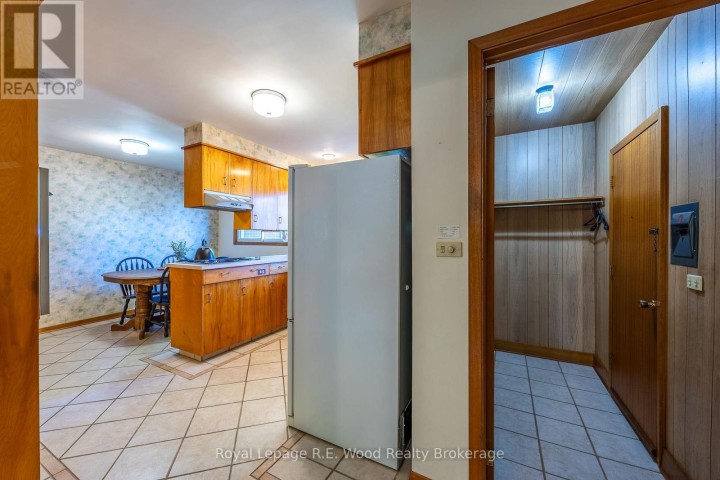 Photo 16 at 8 Highland Drive, Tillsonburg Photo 16 at 8 Highland Drive, Tillsonburg