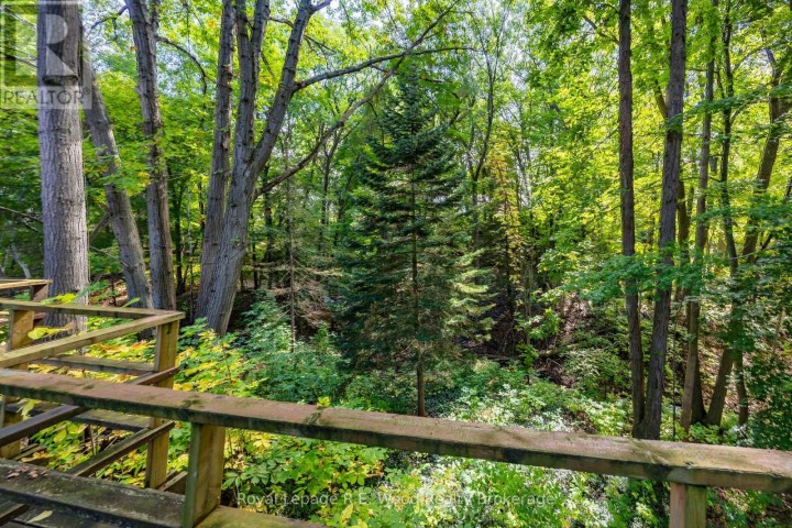 Photo 7 at 8 Highland Drive, Tillsonburg Photo 7 at 8 Highland Drive, Tillsonburg