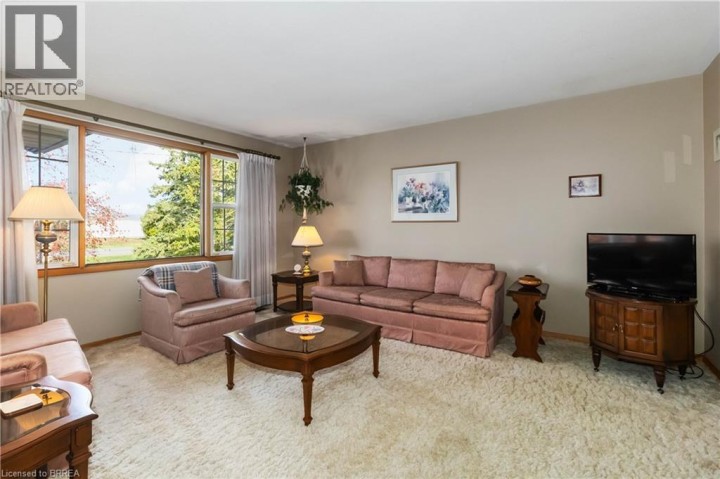 Photo 4 at 725 HWY 54, Brantford Photo 4 at 725 HWY 54, Brantford