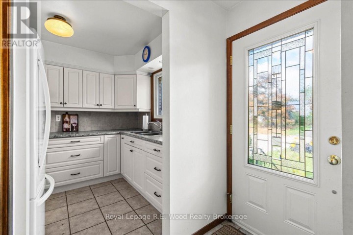 Photo 10 at 52 Trottier Drive, Tillsonburg Photo 10 at 52 Trottier Drive, Tillsonburg