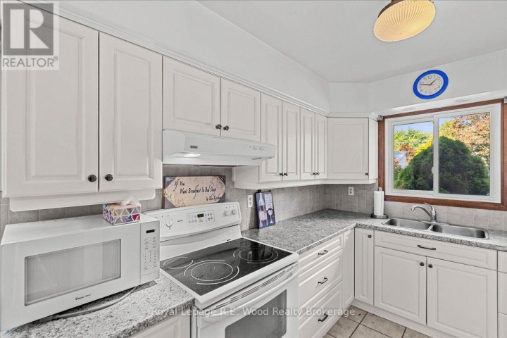 Photo 13 at 52 Trottier Drive, Tillsonburg Photo 13 at 52 Trottier Drive, Tillsonburg