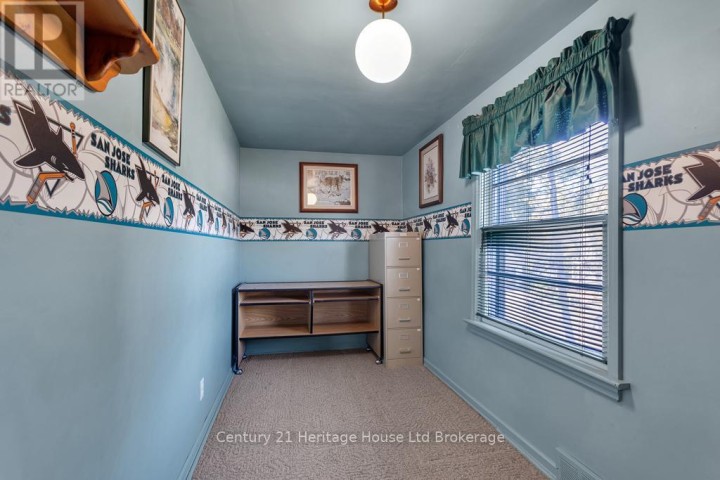 Photo 18 at 10 Parkside Drive, Tillsonburg Photo 18 at 10 Parkside Drive, Tillsonburg