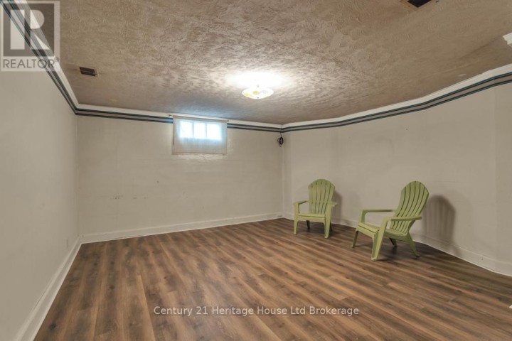 Photo 20 at 10 Parkside Drive, Tillsonburg Photo 20 at 10 Parkside Drive, Tillsonburg